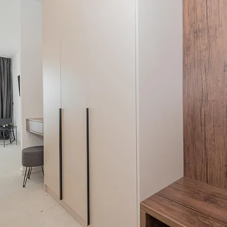Villa Pi25 *