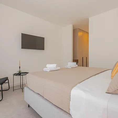 Vila Pi25 Bristane