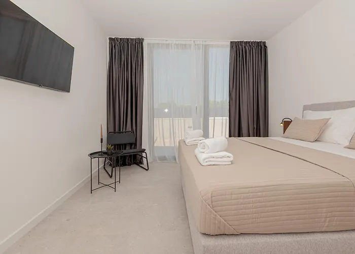 Pi25 Вилла Bristane