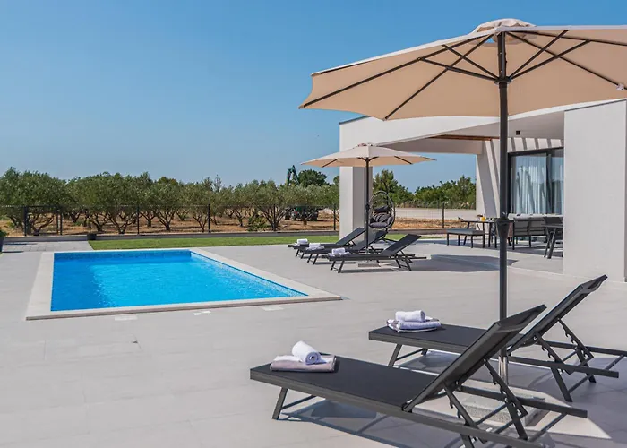 Pi25 וילה Bristane